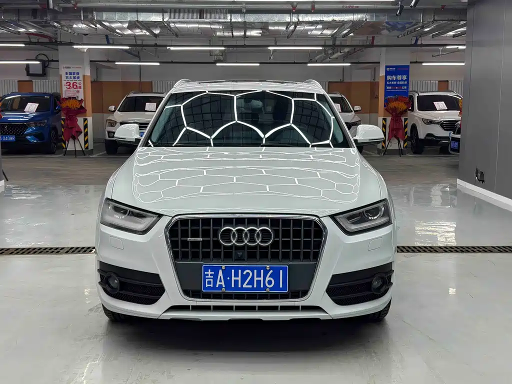 Audi Audi Q3 2013 35 TFSI quattro Technology Package 2014 - thumbnail 2