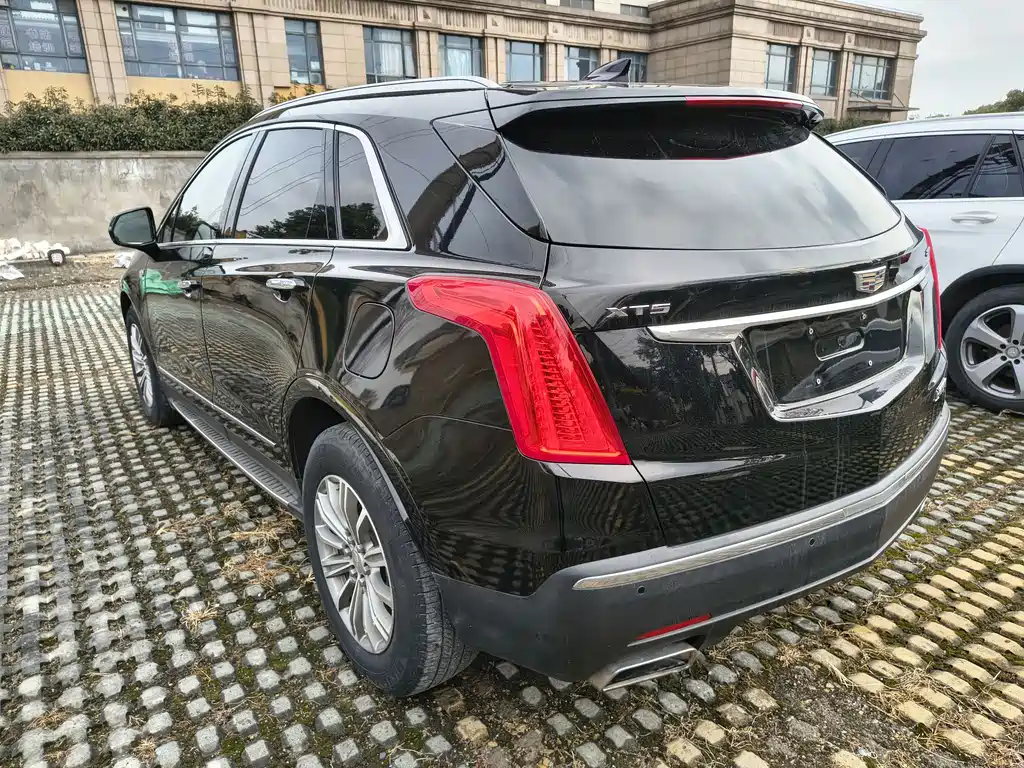 Cadillac Cadillac XT5 2017 Anniversary Edition 25T Technology 2017 - thumbnail 9