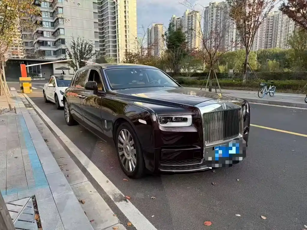 Rolls-Royce Phantom 2018 6.7T Extended Wheelbase Version 2020 - thumbnail 2