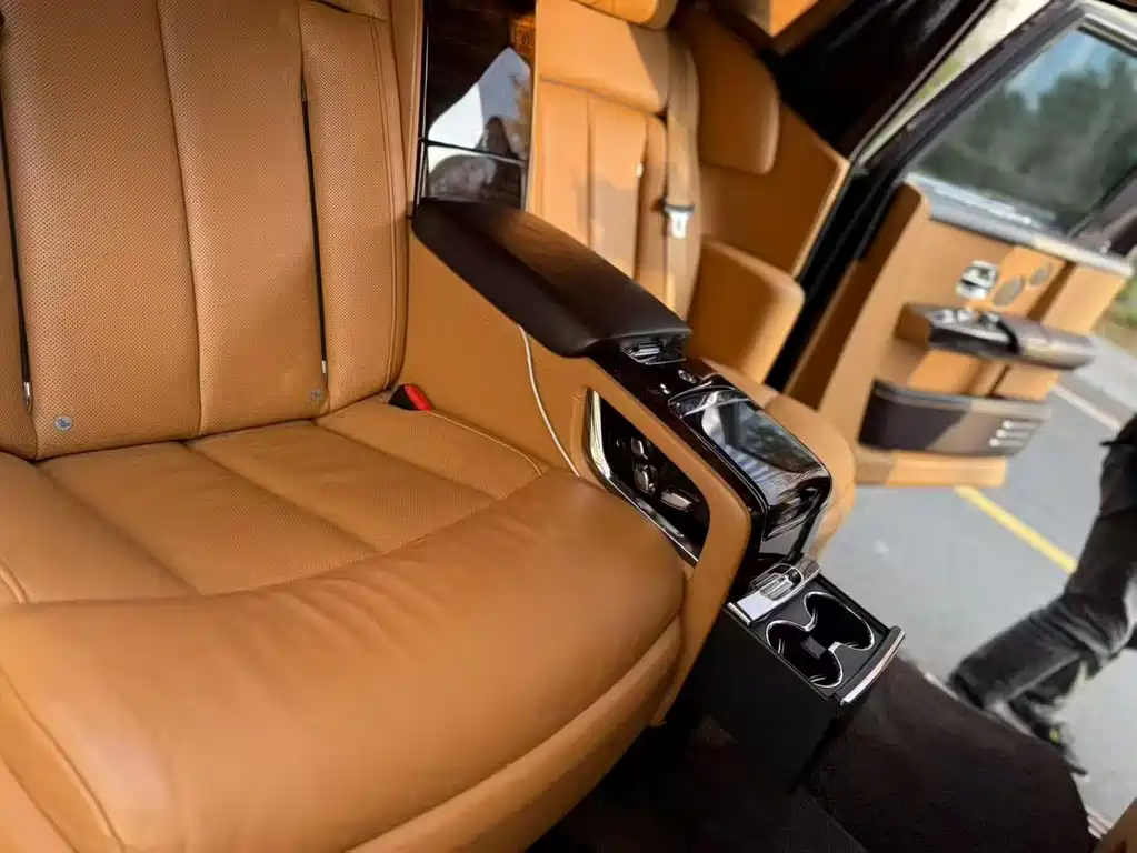 Rolls-Royce Phantom 2018 6.7T Extended Wheelbase Version 2020 - thumbnail 5