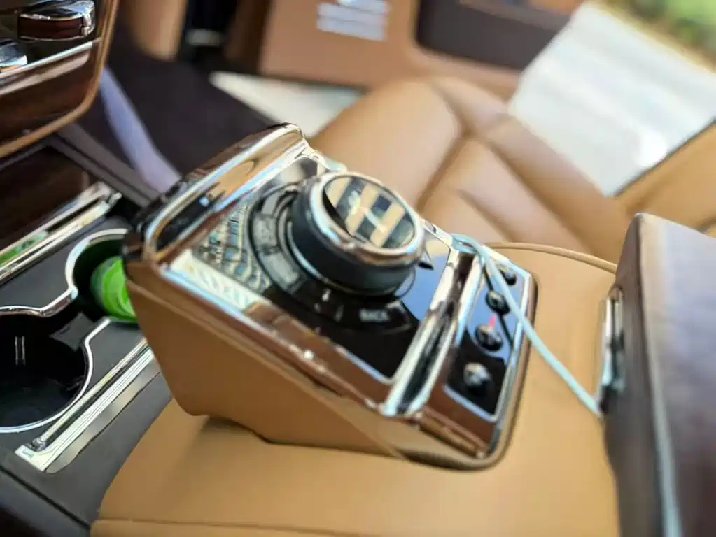 Rolls-Royce Phantom 2018 6.7T Extended Wheelbase Version 2020 - thumbnail 6