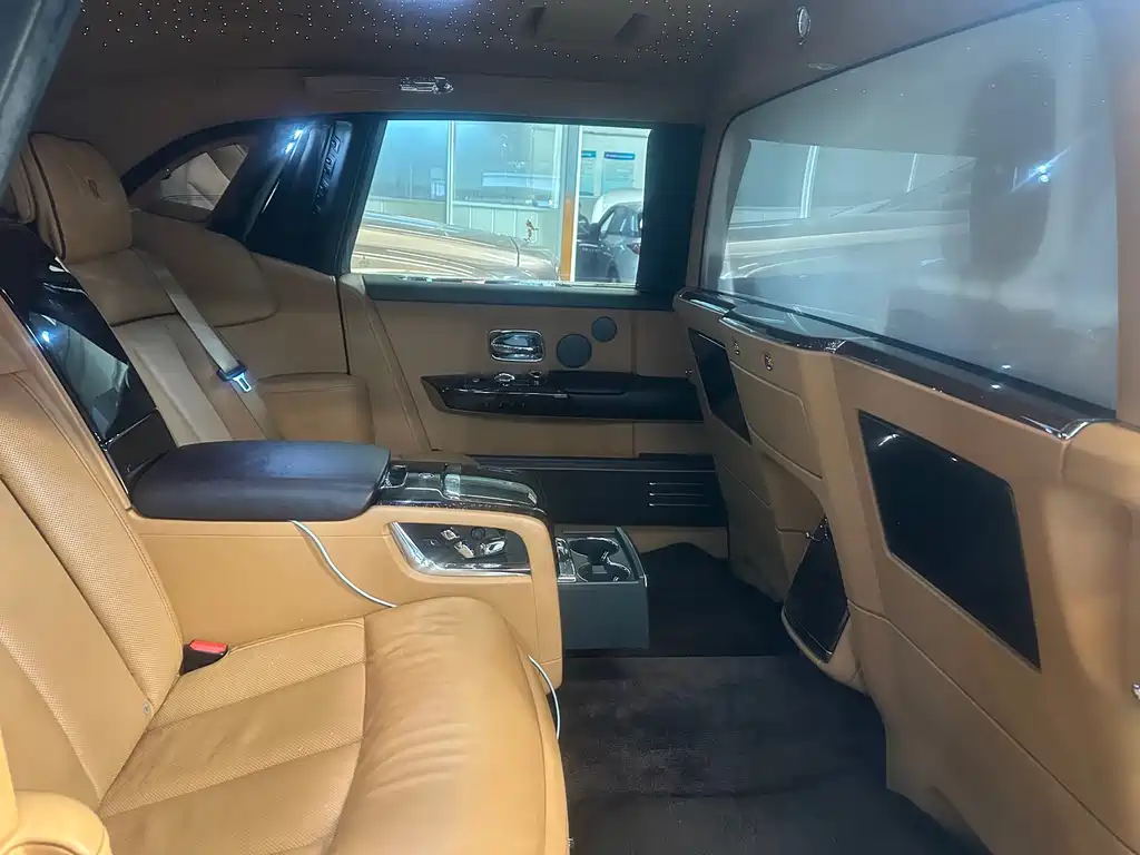 Rolls-Royce Phantom 2018 6.7T Extended Wheelbase Version 2020 - thumbnail 11