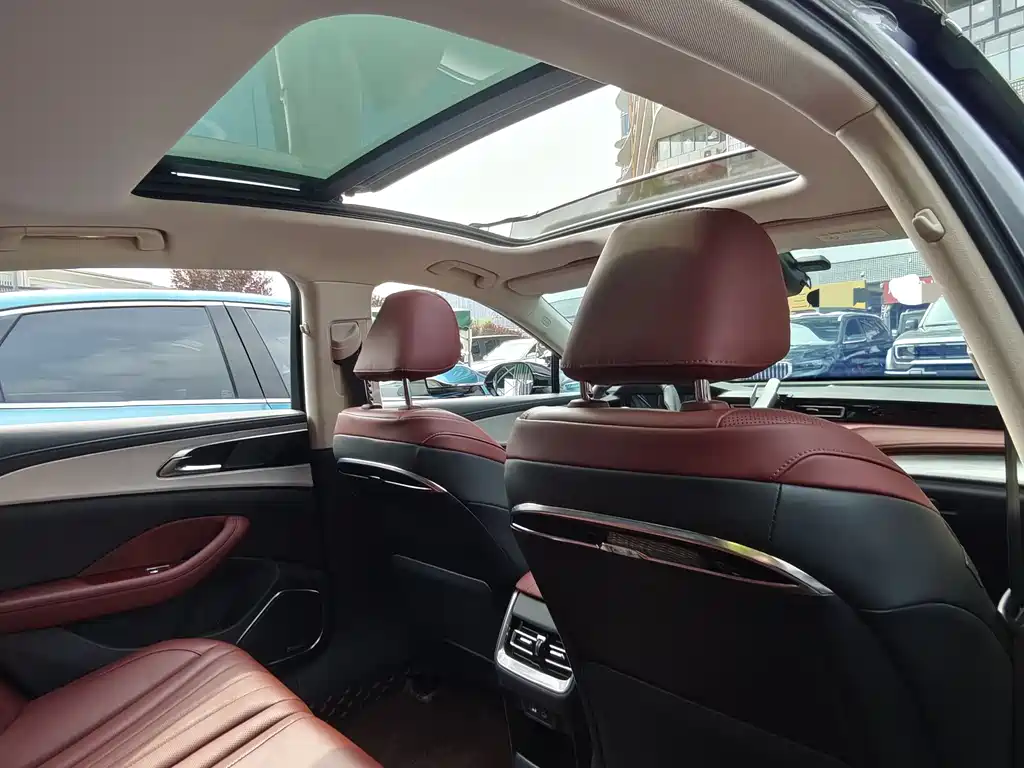 Hongqi Hongqi H5 2024 2.0T Automatic Intelligent Connectivity Flag Enjoyment Edition 2024 - thumbnail 18