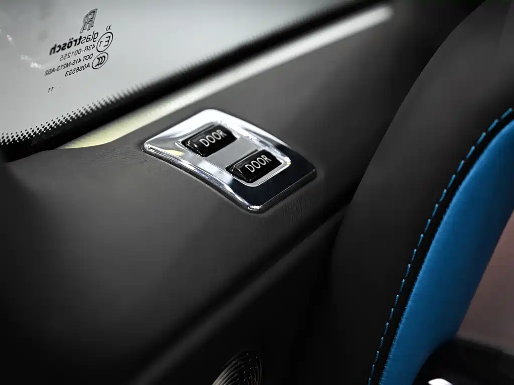 Rolls-Royce Phantom 2007 6.7L Soft-Top Convertible 2012 - thumbnail 16