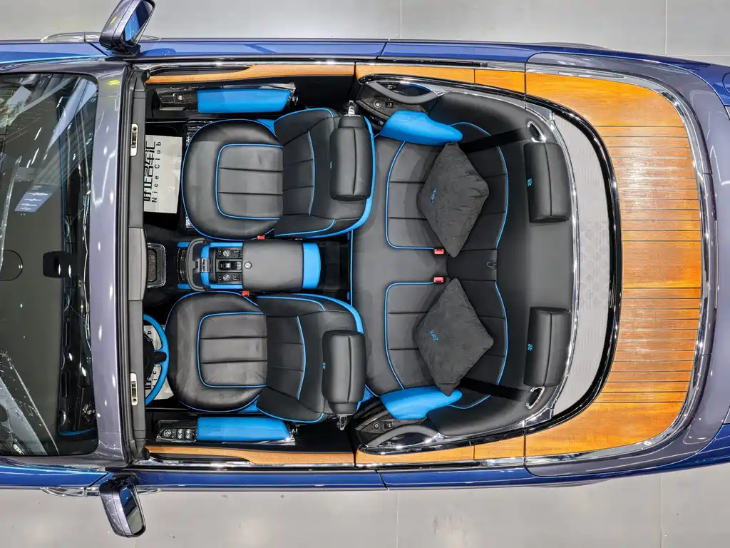 Rolls-Royce Phantom 2007 6.7L Soft-Top Convertible 2012 - thumbnail 28
