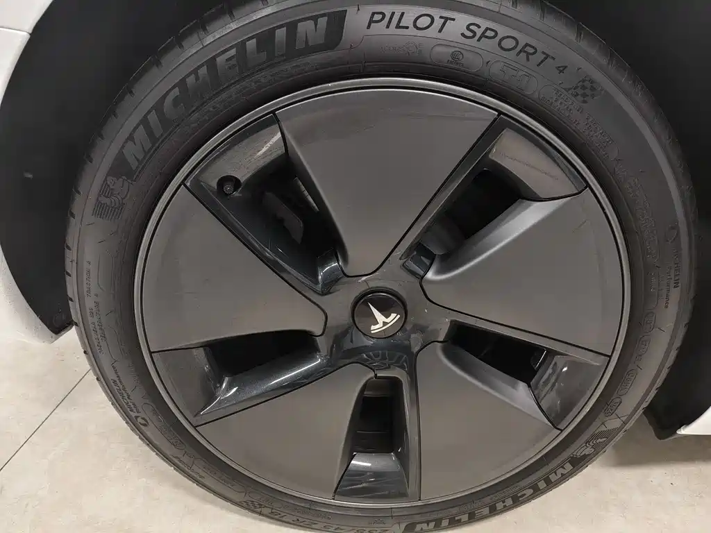 Tesla Model 3 2021 Standard Range Rear-Wheel Drive Enhanced Version 3D6 2022 - thumbnail 16
