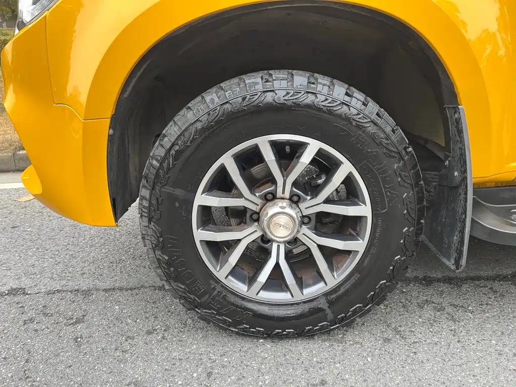 Isuzu TAGA DaKa 2021 1.8T Gasoline Manual 4WD Luxury Long Wheelbase CE18 2022 - thumbnail 12