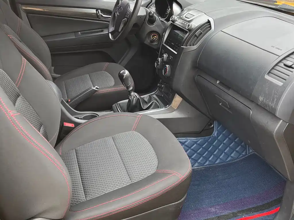 Isuzu TAGA DaKa 2021 1.8T Gasoline Manual 4WD Luxury Long Wheelbase CE18 2022 - thumbnail 13