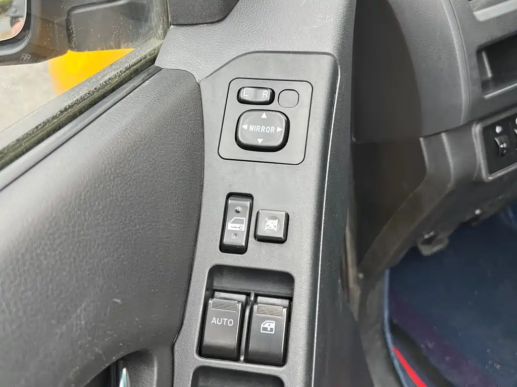 Isuzu TAGA DaKa 2021 1.8T Gasoline Manual 4WD Luxury Long Wheelbase CE18 2022 - thumbnail 17