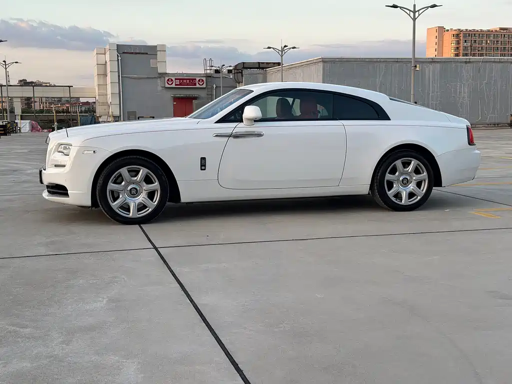 Rolls-Royce Wraith 2017 6.6T Black Badge Edition 2018 - thumbnail 5
