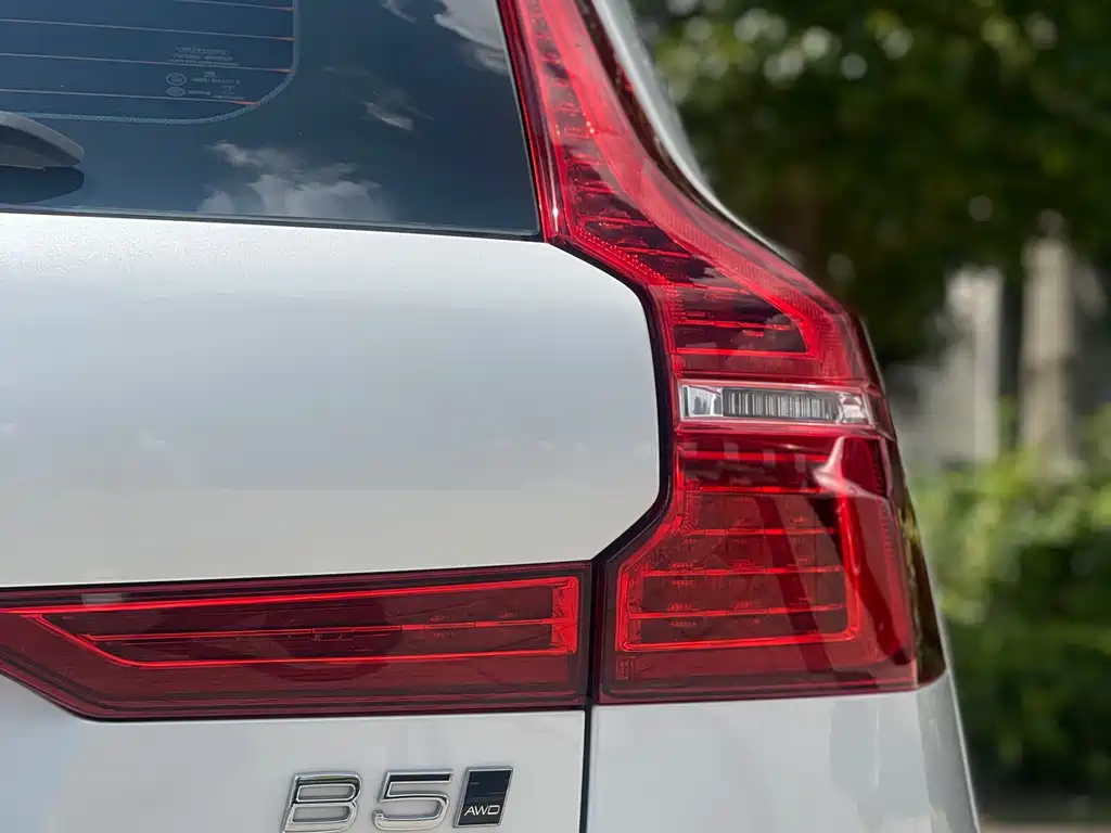 Volvo Volvo XC60 2022 B5 AWD Momentum Luxury Edition 2022 - thumbnail 17