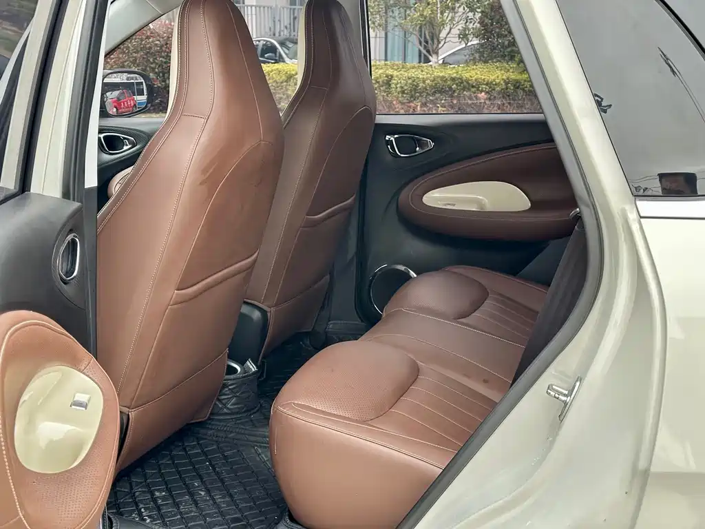 Wuling Motors Wuling Binguo 2023 333km Lingxi Smart Connect+ Edition 2023 - thumbnail 6