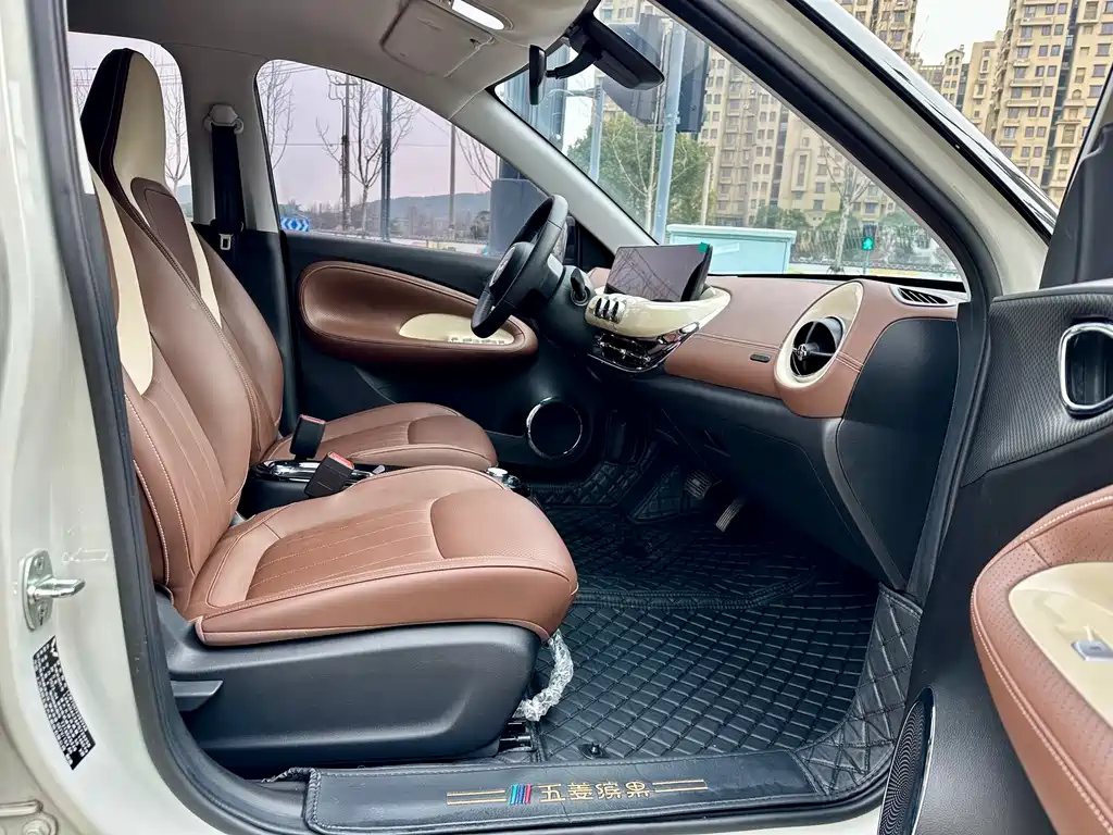 Wuling Motors Wuling Binguo 2023 333km Lingxi Smart Connect+ Edition 2023 - thumbnail 8