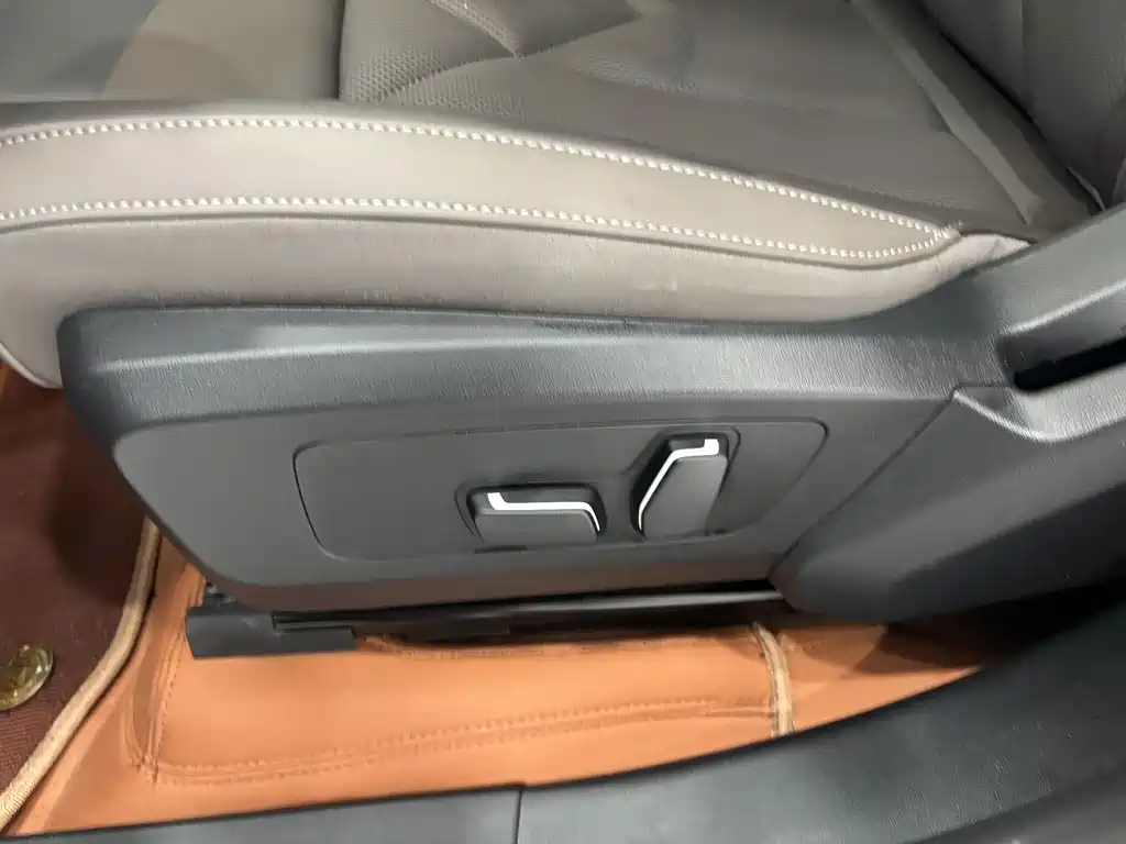 BMW BMW X3 2025 xDrive30L Leading Model M Sport Package 2025 - thumbnail 14