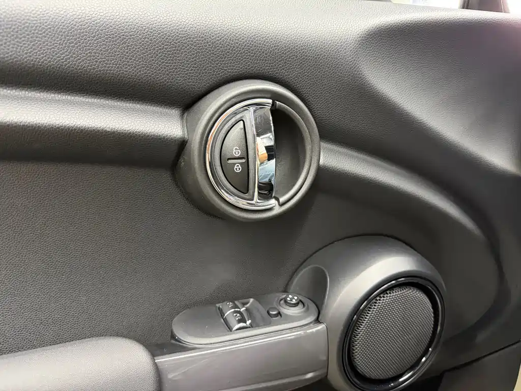 MINI MINI 2014 1.2T ONE 2016 - thumbnail 19
