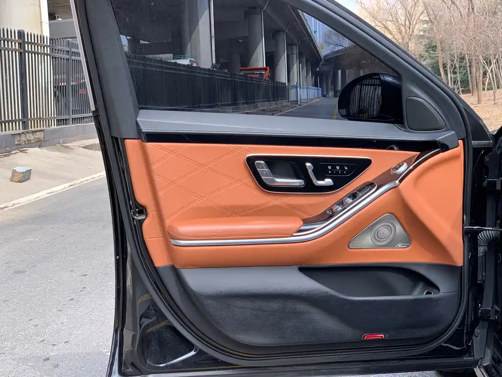Mercedes-Benz Maybach S-Class 2021 S 480 4MATIC 2021 - thumbnail 9