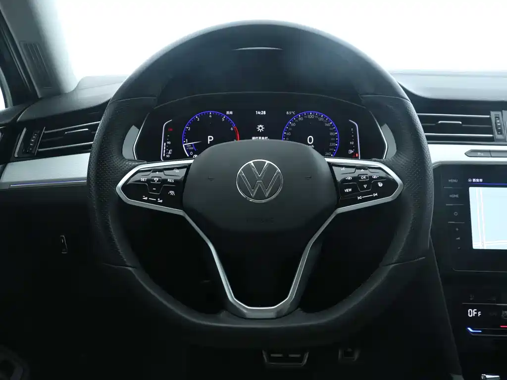 Volkswagen Magotan 2023 2 Million Units Anniversary Edition 330TSI DSG Luxury Model 2023 - thumbnail 10