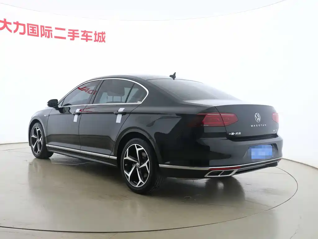 Volkswagen Magotan 2023 2 Million Units Anniversary Edition 330TSI DSG Luxury Model 2023 - thumbnail 13