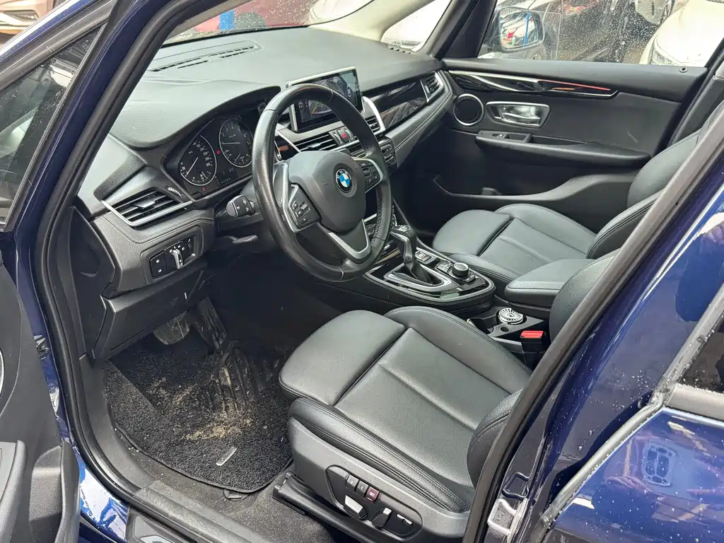 BMW BMW 2 Series Touring 2016 218i Sport Design Package 2018 - thumbnail 14