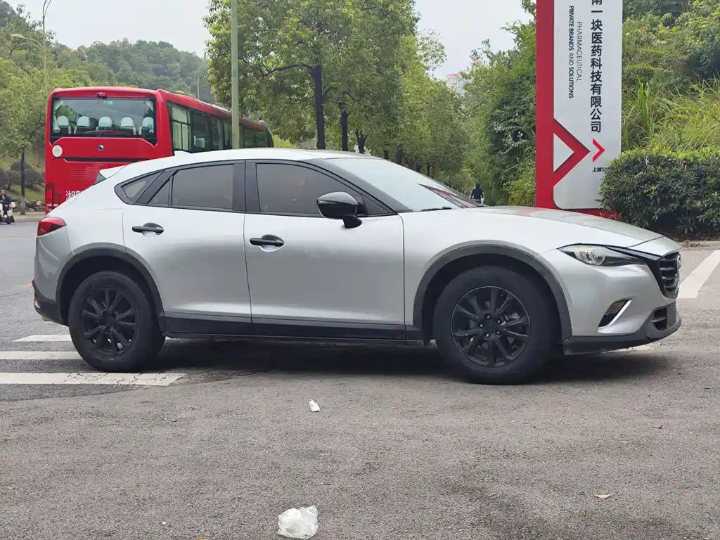 Mazda Mazda CX-4 2018 2.0L Automatic 2WD Skyactive Version China V Emission Standard 2018 - thumbnail 3