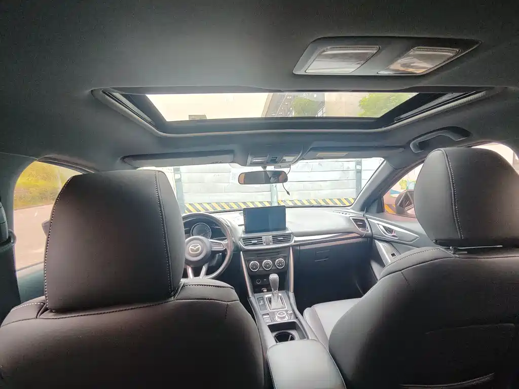 Mazda Mazda CX-4 2018 2.0L Automatic 2WD Skyactive Version China V Emission Standard 2018 - thumbnail 6