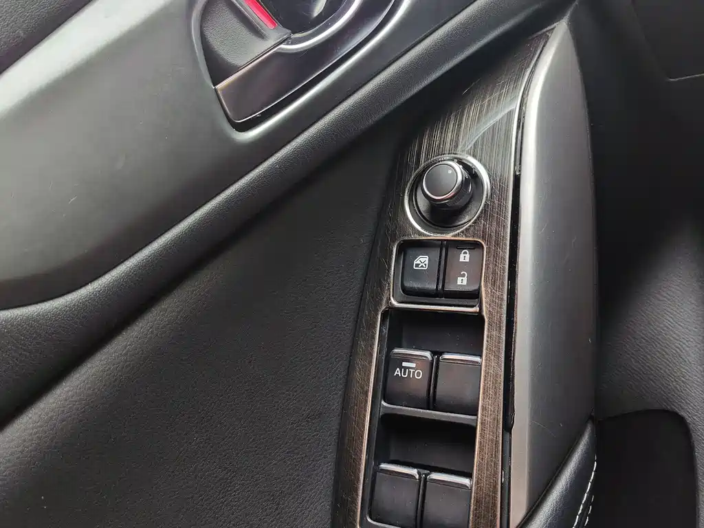 Mazda Mazda CX-4 2018 2.0L Automatic 2WD Skyactive Version China V Emission Standard 2018 - thumbnail 9