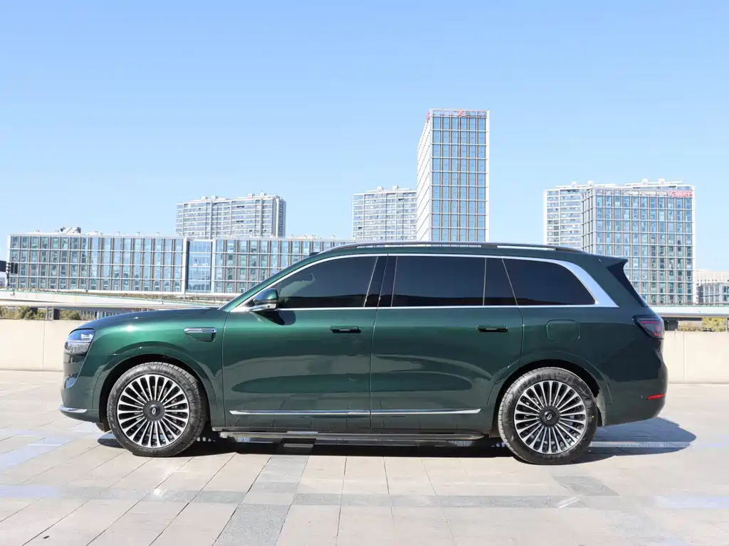 AITO M9 Aito M9 2025 Extended Range Ultra 52kWh 4-seater 2025 - thumbnail 4