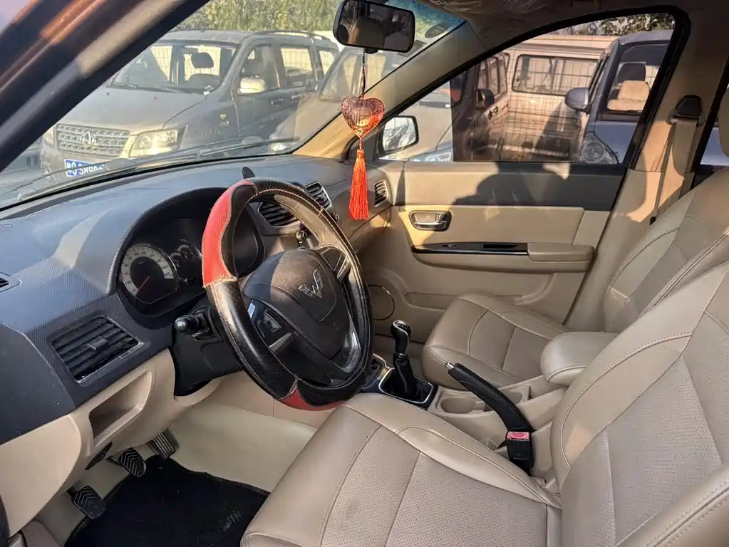 Wuling Motors Wuling Hongguang 2016 1.5L S Comfort Edition 2015 - thumbnail 11