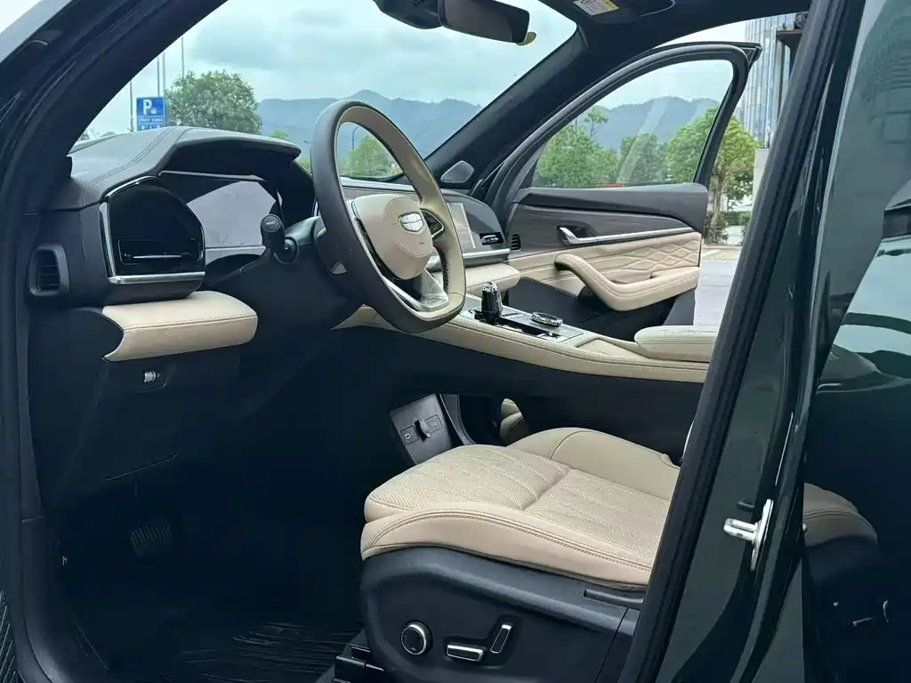 Geely Auto Geely Xingyue L 2025 Edition Oriental Luminary 2.0TD Automatic AWD Moon Gazing Version 2024 - thumbnail 4