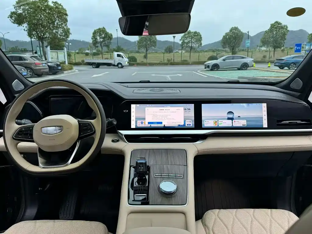 Geely Auto Geely Xingyue L 2025 Edition Oriental Luminary 2.0TD Automatic AWD Moon Gazing Version 2024 - thumbnail 5