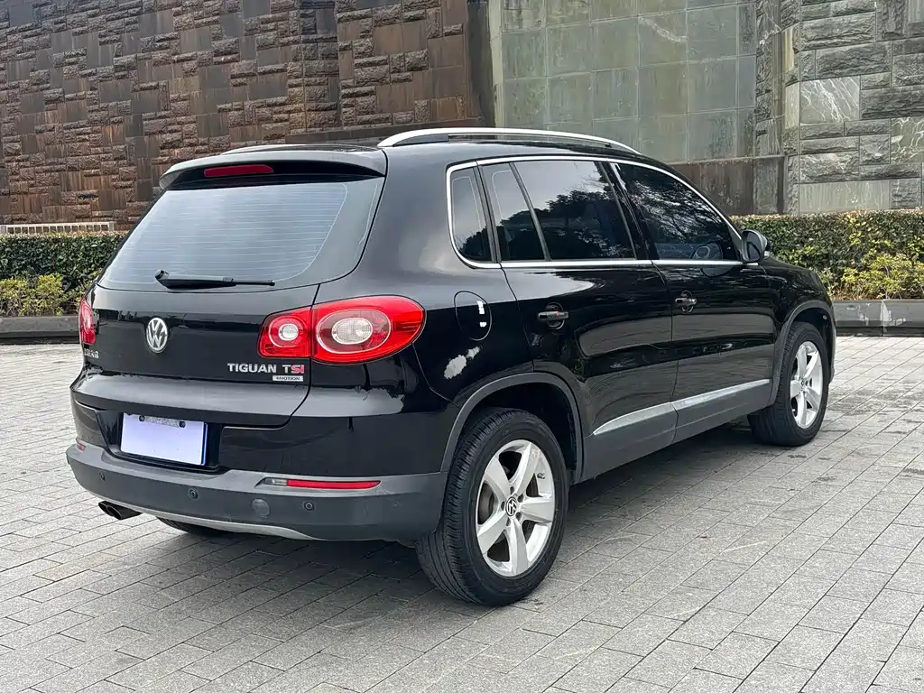 Volkswagen Tiguan 2013 1.8TSI Automatic 2WD Luxury Edition 2013 - thumbnail 5