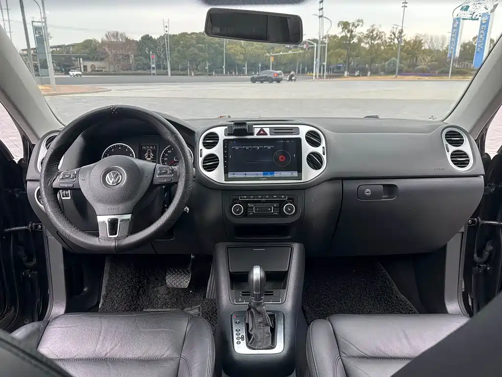 Volkswagen Tiguan 2013 1.8TSI Automatic 2WD Luxury Edition 2013 - thumbnail 14