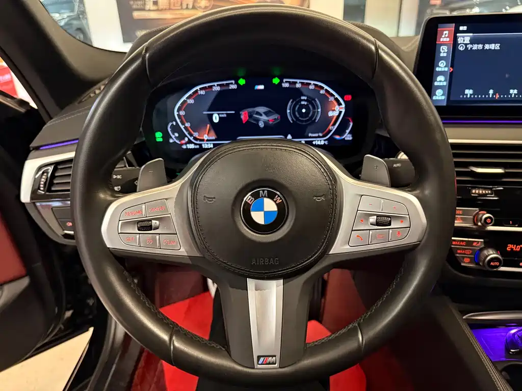 BMW BMW 5 Series 2022 530Li Leading Model M Sport Package 2022 - thumbnail 11