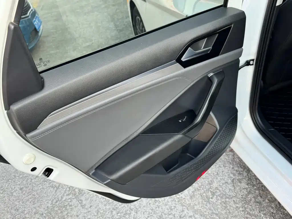 Volkswagen Volkswagen Sagitar 2019 280TSI DSG Comfort Model VI 2019 - thumbnail 7