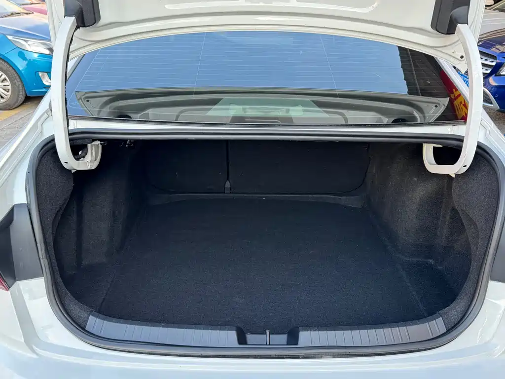 Volkswagen Volkswagen Sagitar 2019 280TSI DSG Comfort Model VI 2019 - thumbnail 10