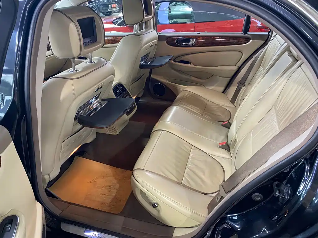 Jaguar Jaguar XJ 2007 XJ6L 3.0 RWD Long Wheelbase 2008 - thumbnail 6