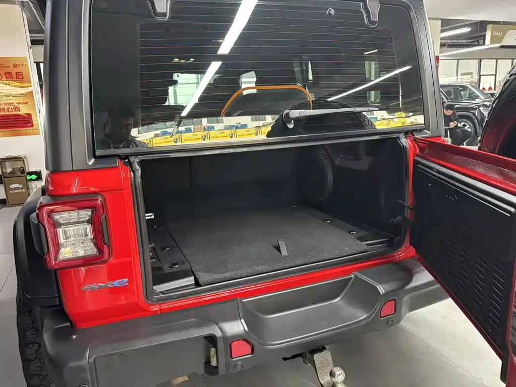 Jeep Jeep Wrangler 4xe 2021 4-Door 2.0T Rubicon Launch Edition 2022 - thumbnail 6