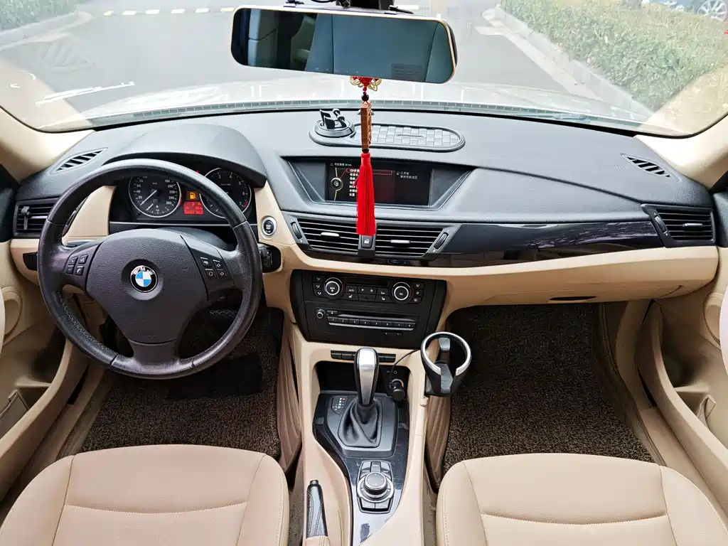 BMW BMW X1 Import 2012 sDrive18i Luxury Edition 2012 - thumbnail 6