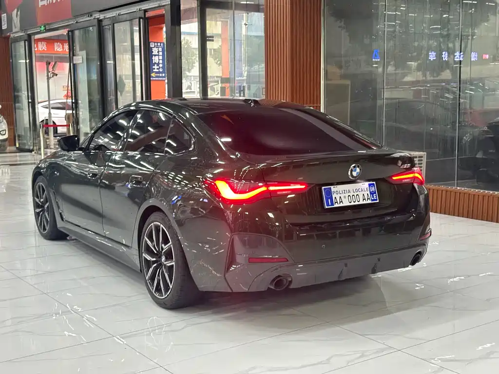 BMW BMW 4 Series 2022 425i Gran Coupe M Sport Shadowline Package 2022 - thumbnail 9