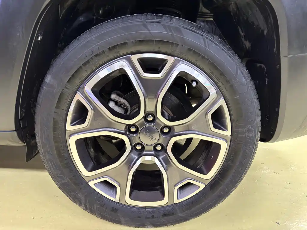 Jeep Jeep Renegade 2016 1.4T Automatic Intelligent Edition 2017 - thumbnail 24