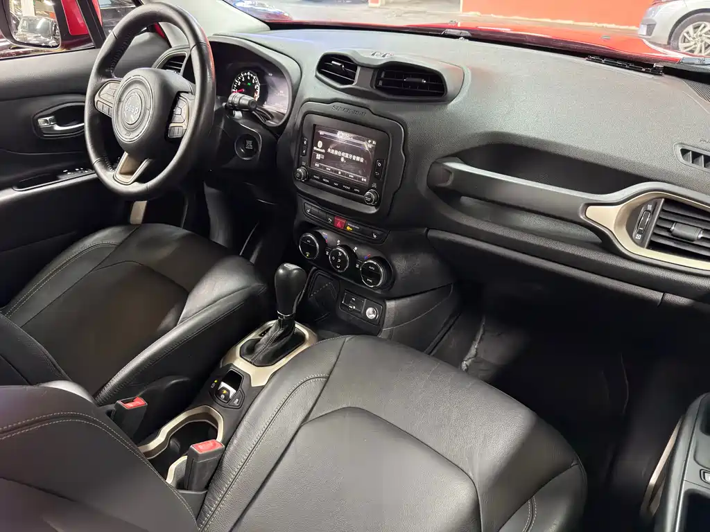 Jeep Jeep Renegade 2016 1.4T Automatic Intelligent Edition 2017 - thumbnail 27