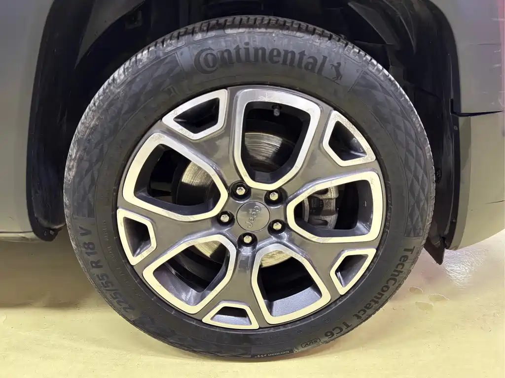 Jeep Jeep Renegade 2016 1.4T Automatic Intelligent Edition 2017 - thumbnail 28