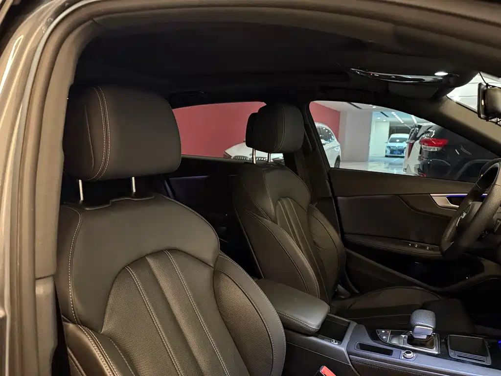 Audi Audi A4L 2022 40 TFSI Premium Dynamic Edition 2022 - thumbnail 12