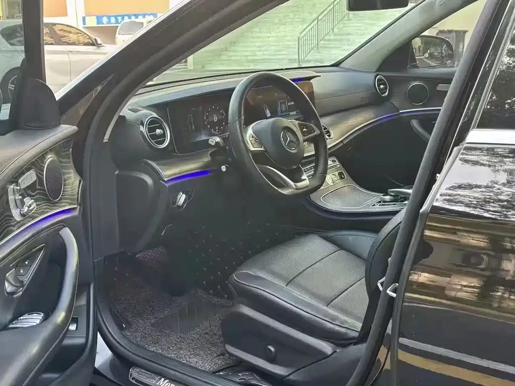 Mercedes-Benz Mercedes-Benz E-Class 2016 E 300 L Fashion Edition 2017 - thumbnail 4