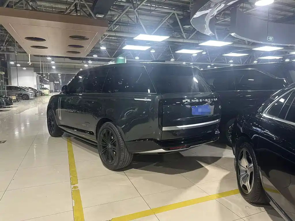 Land Rover Range Rover 2025 3.0 L6 400PS Autobiography Long Wheelbase 2024 - thumbnail 2