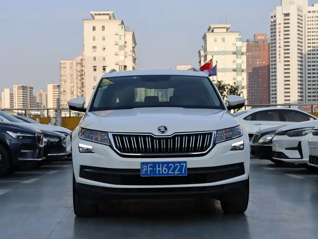 Skoda Kodiaq 2017 TSI330 5-seat 2WD Luxury Edition 2017 - thumbnail 2