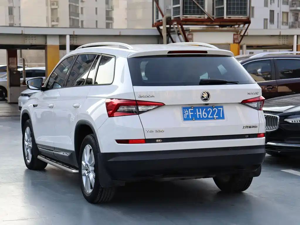 Skoda Kodiaq 2017 TSI330 5-seat 2WD Luxury Edition 2017 - thumbnail 5