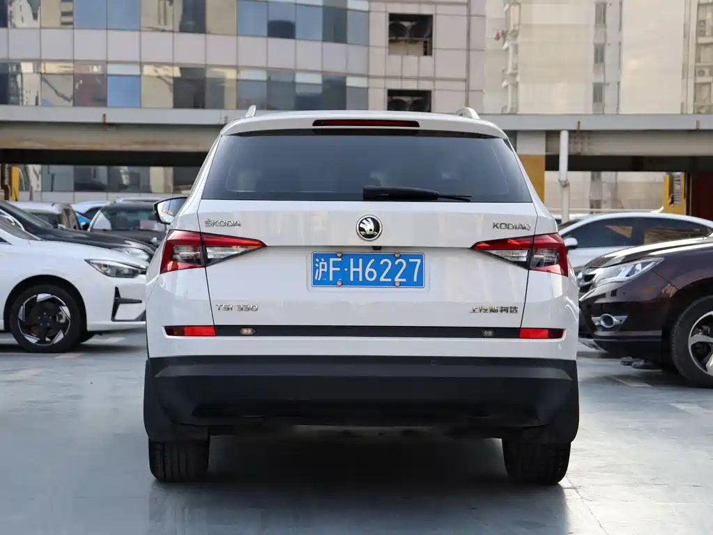Skoda Kodiaq 2017 TSI330 5-seat 2WD Luxury Edition 2017 - thumbnail 6