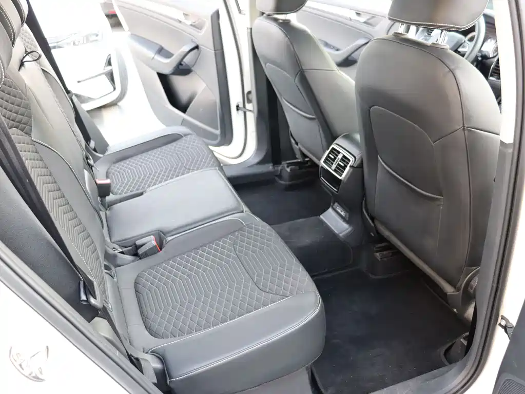 Skoda Kodiaq 2017 TSI330 5-seat 2WD Luxury Edition 2017 - thumbnail 11