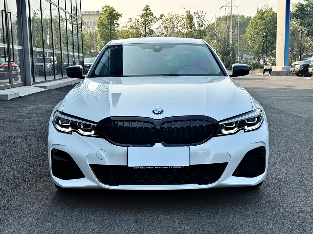 BMW BMW 3 Series 2021 Model 325Li M Sport Night Package 2021 - thumbnail 3